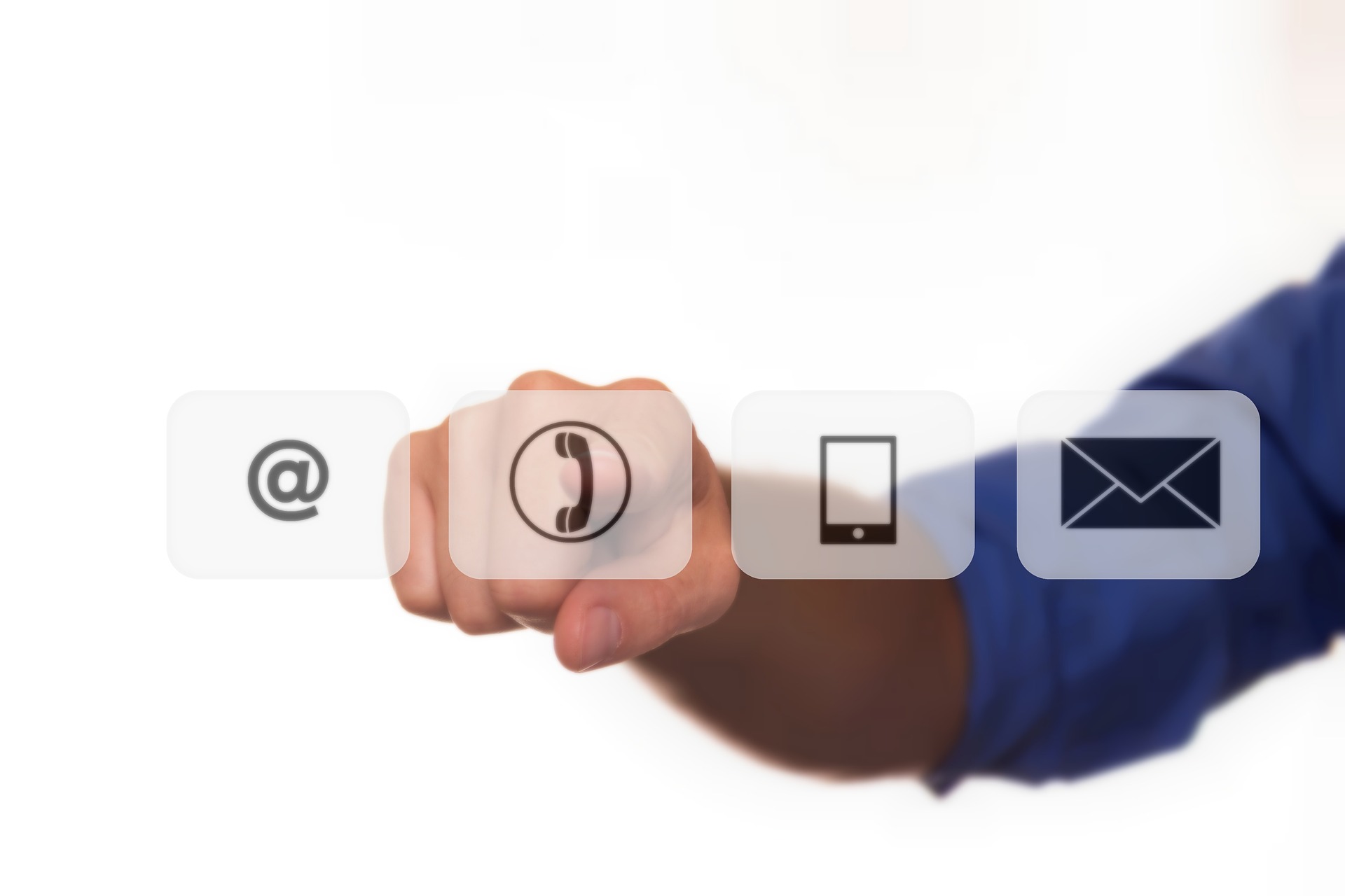 Contact Options to connect with Vishal Designs - Logo design, Brand Identity, Custom Social Media Templates, Website Development and much more!